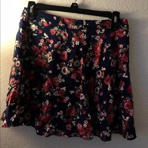 FOREVER 21 FLORAL SKIRT